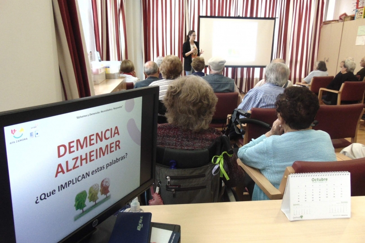 DOMUSVI SE INFORMA SOBRE DEMENCIAS CON MOTIVO DEL DÍA MUNDIAL DEL ALZHEIMER