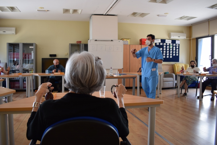 ¡HA VUELTO! RETOMAMOS NUESTRO TALLER DE CASTAÑUELAS